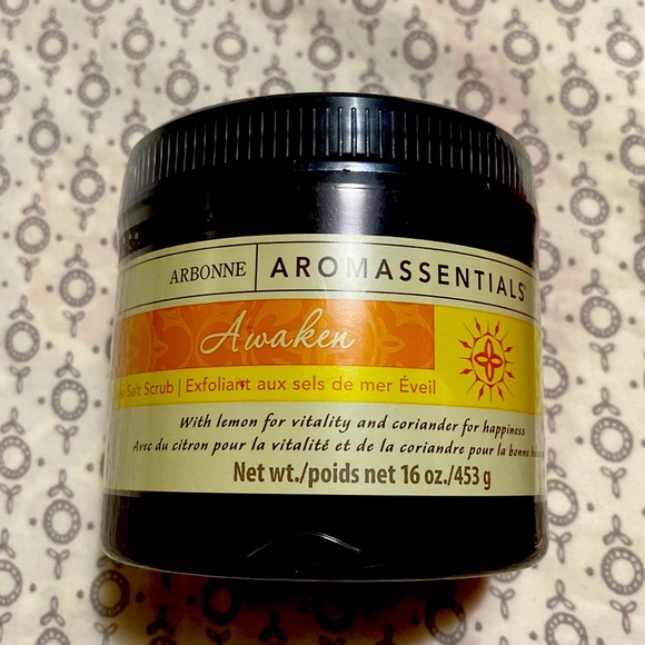 Arbonne Other - Arbonne Aromassentials awaken body scrub 16 oz.